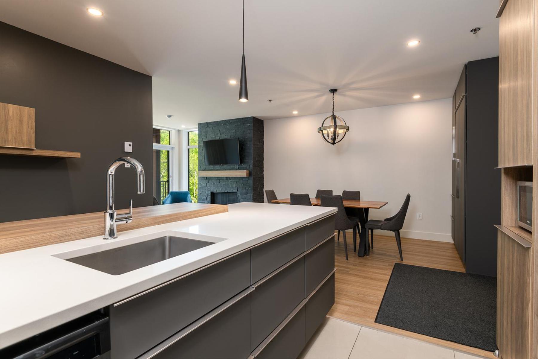 Les Appartements Du Massif De Charlevoix Petite-Riviere-Saint-Francois Zimmer foto
